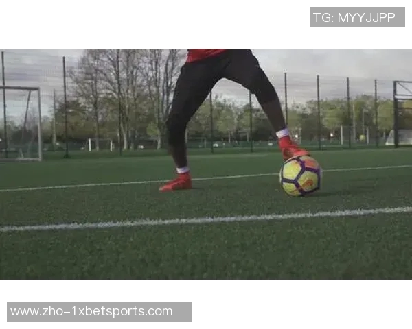 提升足球训练效果的背心选择与使用技巧解析